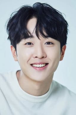 Yun Woo