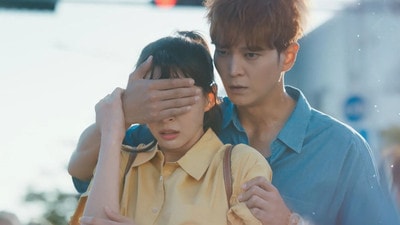 The Fifth Shot∶ How to be Alone