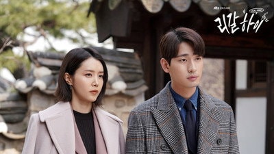 Is Go Tae-rim Saying This Guy Is the Greatest Lawyer?