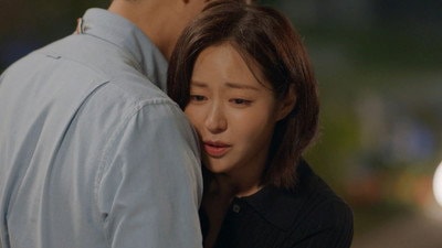 Dong-seok and Gwang-suk Visit the Columbarium to Announce Their Relationship