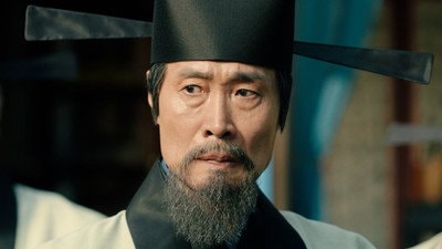 Gang Gamchan Buys Time for Wangsuni to Escape