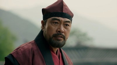 King Mokjong Collapses Amid a Palace Banquet Engulfed in Fire